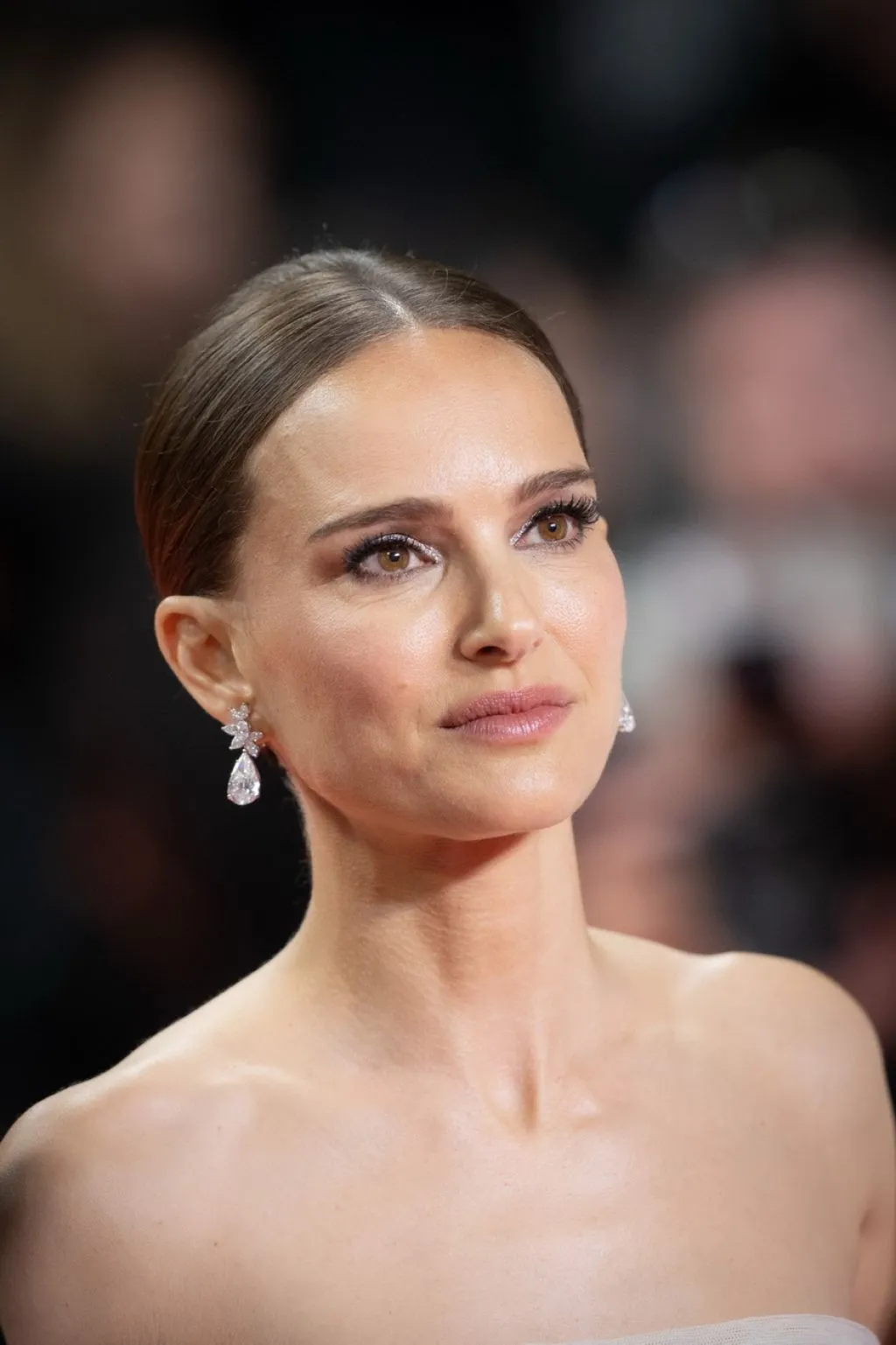 NATALIE PORTMAN AT MAY DECEMBER RED CARPET AT CANNES FILM FESTIVAL03